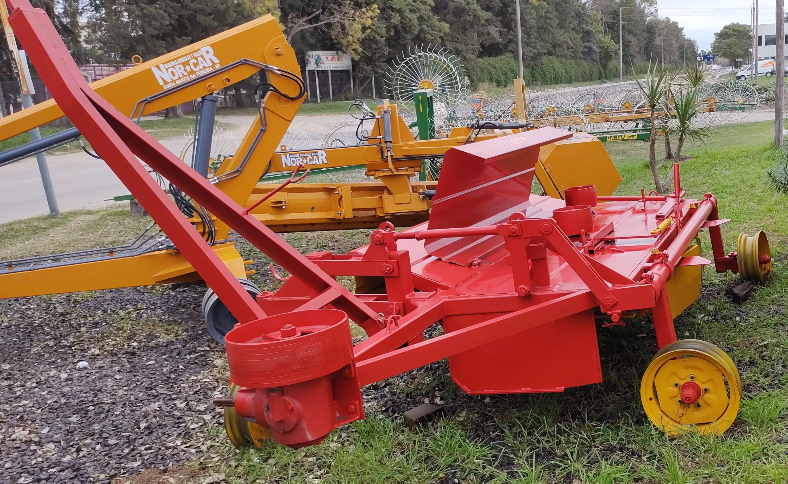 Desmalizador e hileradora DA-GA - El Galpón